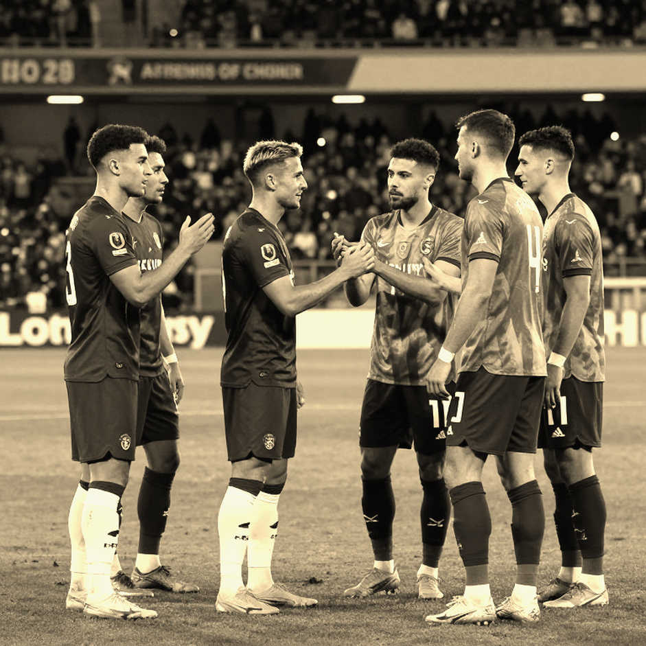 Cú Sốc Quả Bóng Vàng: Mbappé Vượt Mặt Kane Trên Bảng Tỷ Lệ Cược Trước Giờ Công Bố