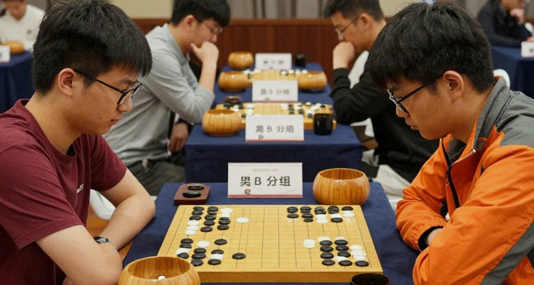 Nhà vô địch không ván đấu: Cúp Câu lạc bộ Châu Âu 2026 và khoảng lặng sau tấm huy chương