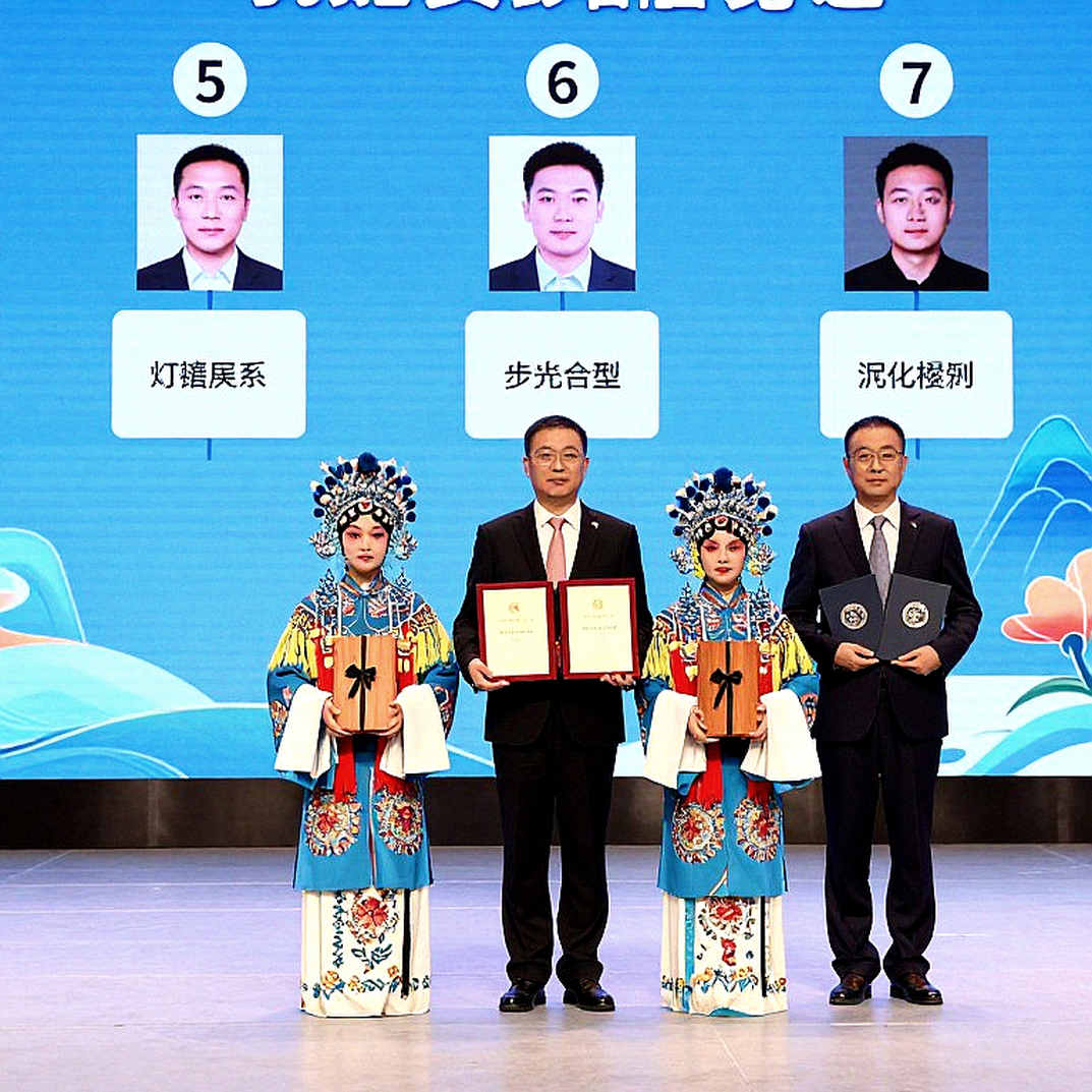 Thunderpick World Championship 2026: Bốn trận 2-0 mở màn và cái giá của một giải đấu hạng trung