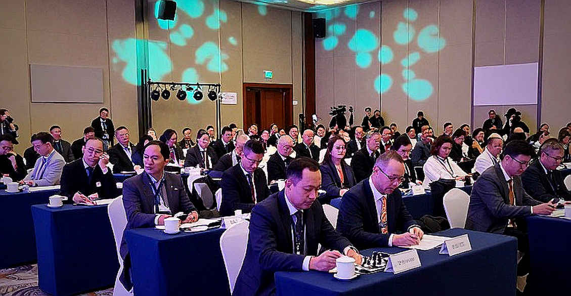 Olympiad cờ vua 2026: Ngọn đuốc đến Samarkand và ba dòng dữ liệu chưa được kiểm chứng